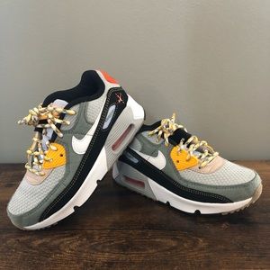 Kid’s Nike Air Max 90 size 1Y